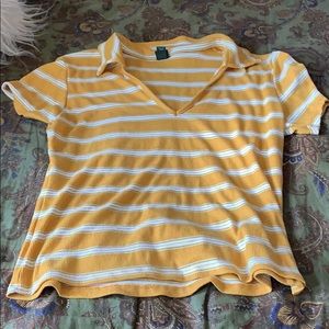 yellow stripped t-shirt